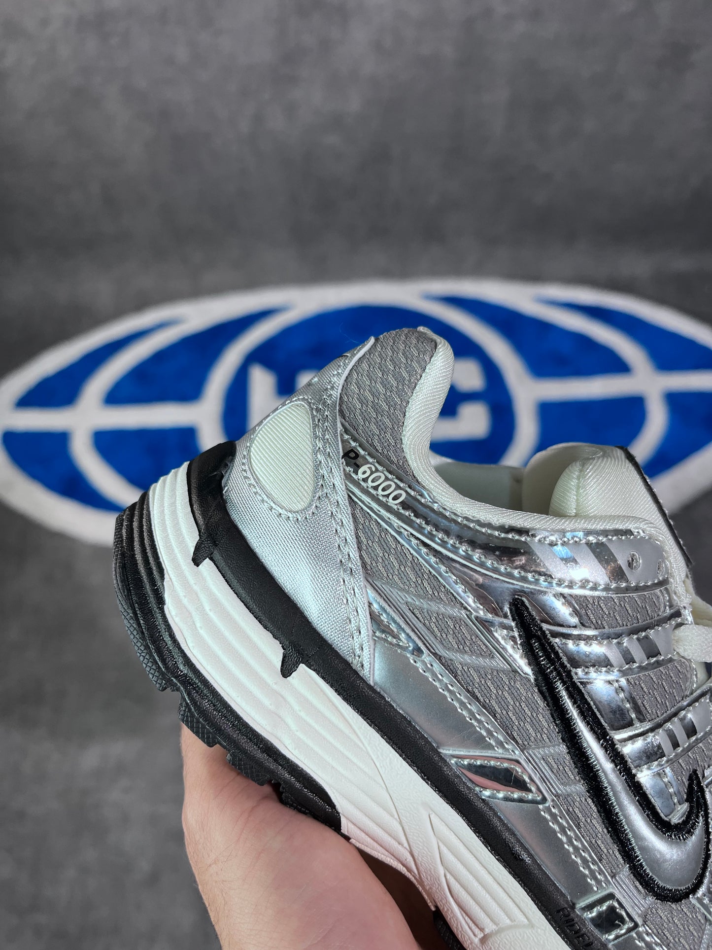 Nike p6000 silver