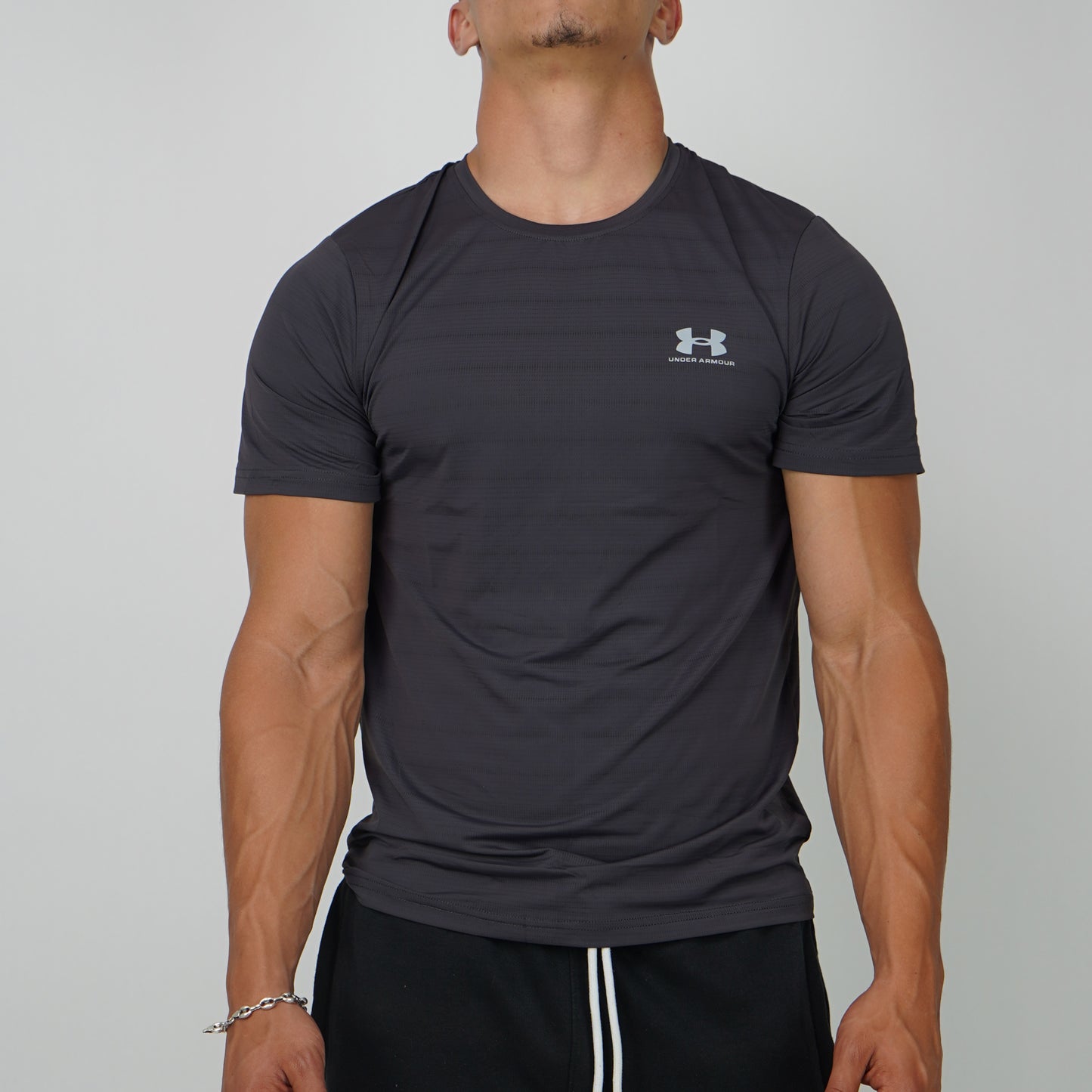 UNDER ARMOUR GRIS FONCÉ