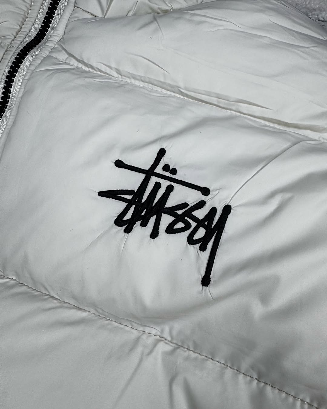STUSSY WHITE