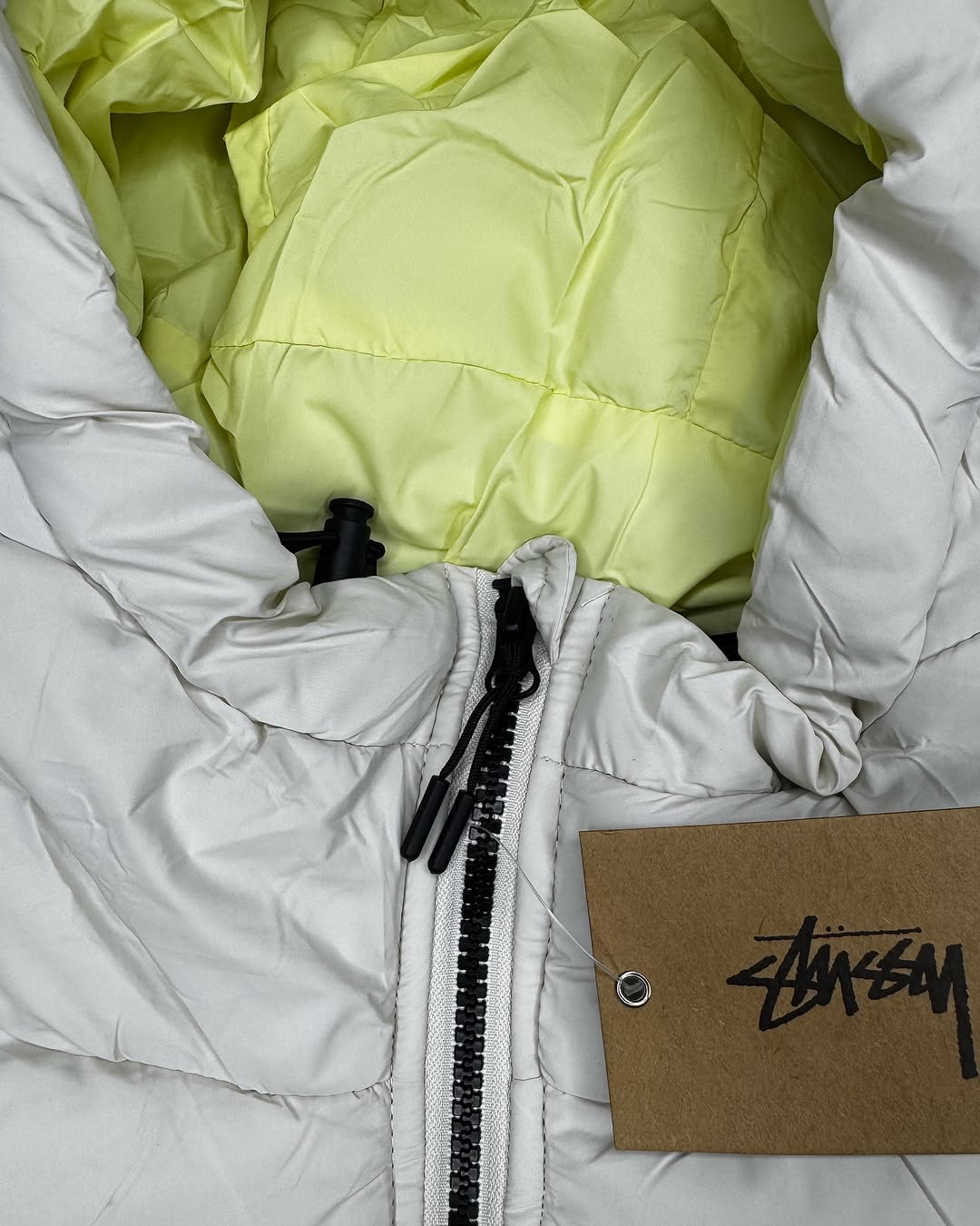 STUSSY WHITE